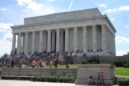 Washington DC Monuments self-guided walking tour & scavenger hunt