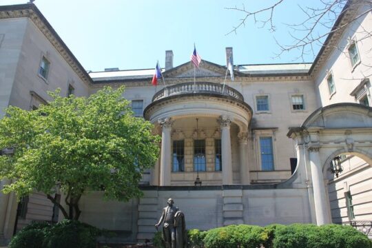 Washington DC Embassy Row: At your leisure & pace. Downloadable audiovisual tour